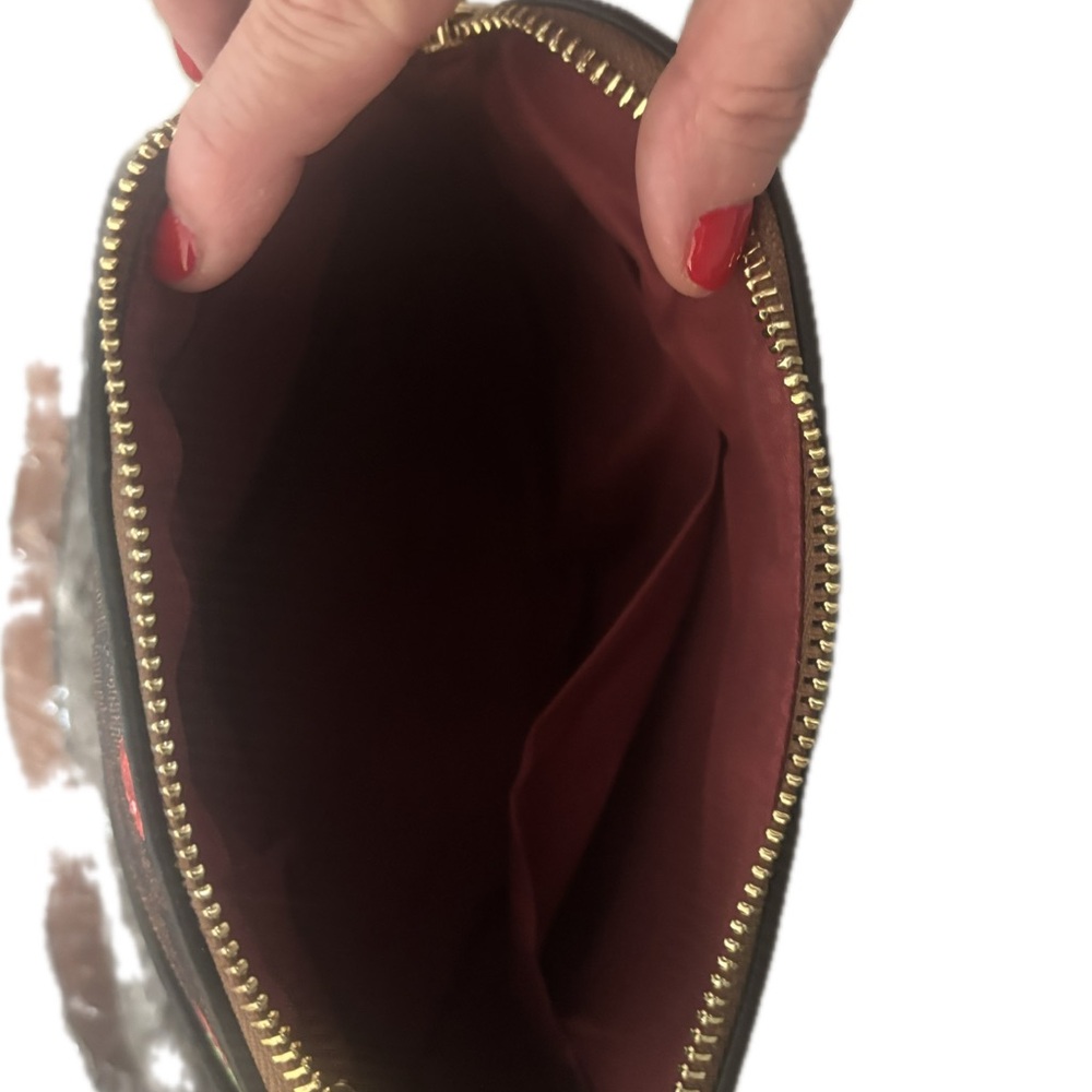 Fashion Cherry Print Crossbody Bag with Gold Chain - Picture 7 of 8